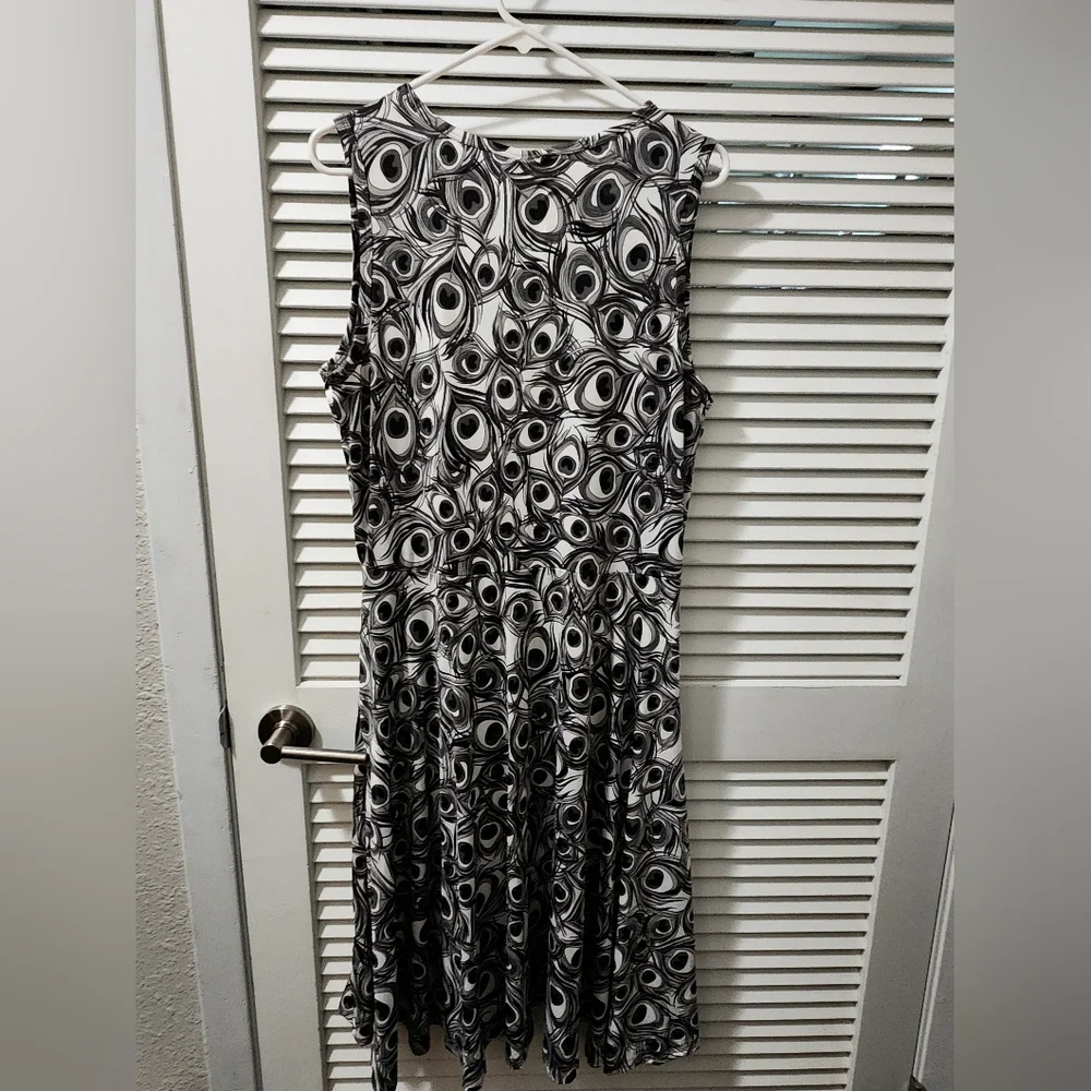 LuLaRoe Nicki Sleeveless A-Line Dress - Picture 2 of 4